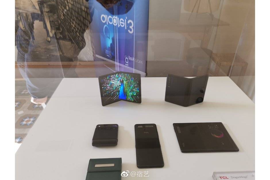 Samsung and Huawei arent the only companies betting on foldable smartphones | Techlog.gr - Χρήσιμα νέα τεχνολογίας