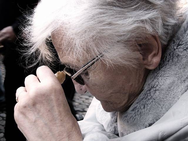 www.maxpixel.net Dependent Age Old Dementia Alzheimers Woman 100345 | Techlog.gr - Χρήσιμα νέα τεχνολογίας