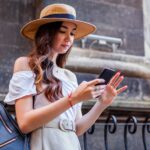 travel smartphone people | Techlog.gr - Χρήσιμα νέα τεχνολογίας