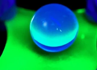 Τα εύκαμπτα OLED επιτυγχάνουν ρεκόρ απόδοσης, πλησιάζοντας στις οθόνες που φοριούνται στο δέρμα