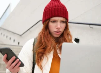Μαζική απάτη με ψεύτικα SMS από ELTA Courier – Πώς παγιδεύουν ανυποψίαστους χρήστες Απάτη ψεύτικα SMS ΕΛΤΑ courier