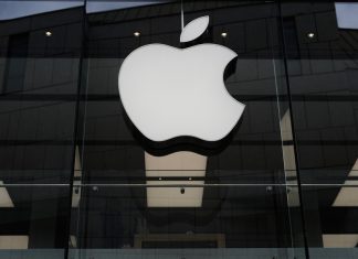 Το αναδιπλούμενο iPhone της Apple έχει πρόβλημα: Μόλις εκατοντάδες συσκευές παράγονται κάθε μέρα