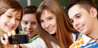 Social media: Τι θα ισχύσει τελικά για τους κάτω των 15 από 1η Ιανουαρίου 2027 freepik