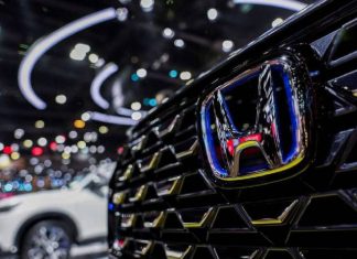Η Honda δοκιμάζει ασύρματη φόρτιση ηλεκτρικών οχημάτων εν κινήσει σε αυτοκινητόδρομο